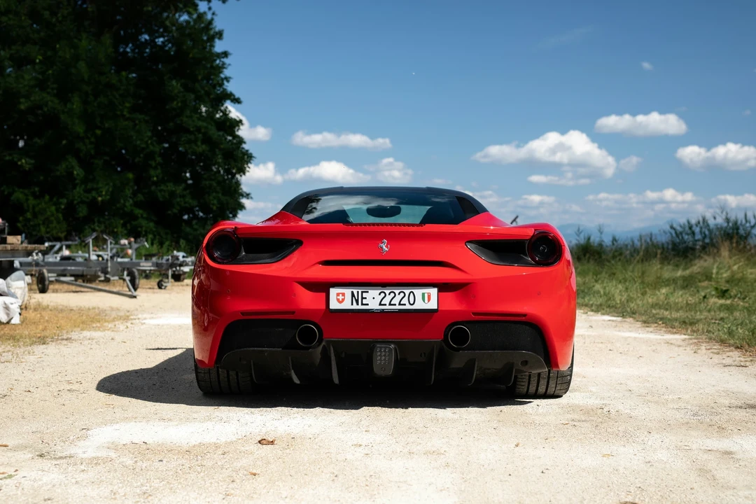 2017 Ferrari 488 GTB - Image 6 of 21