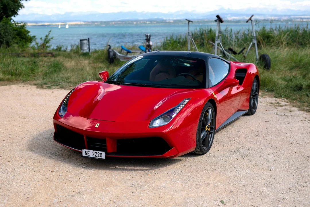 2017 Ferrari 488 GTB - Image 14 of 21