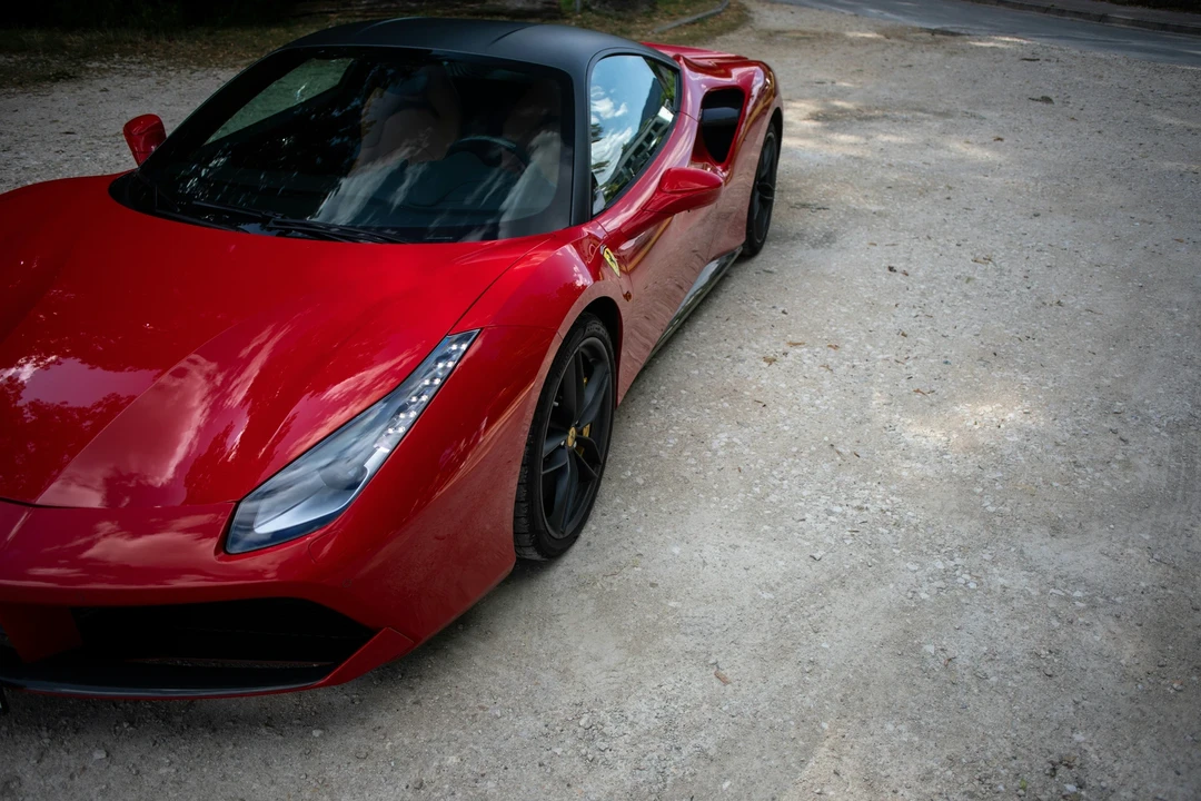 2017 Ferrari 488 GTB - Image 20 of 21
