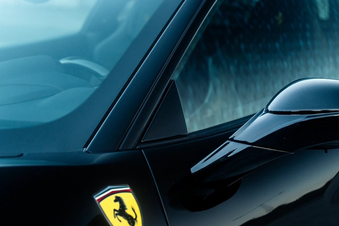 2017 Ferrari 488 GTB - Image 19 of 31