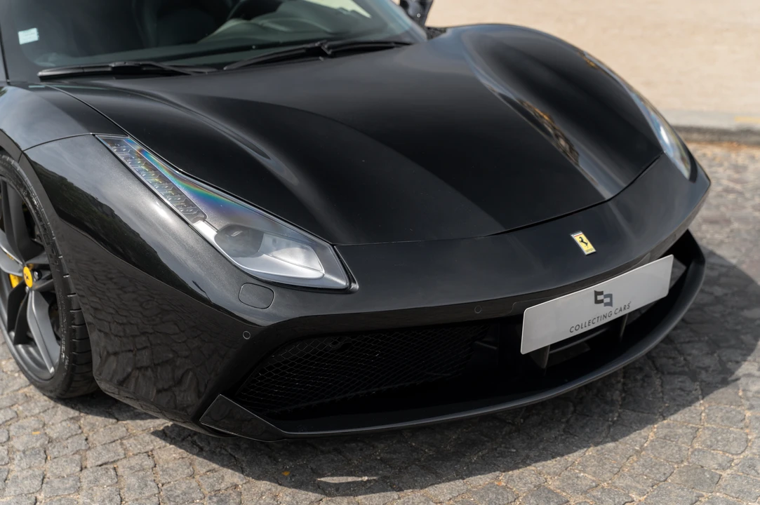 2017 Ferrari 488 GTB - Image 11 of 31