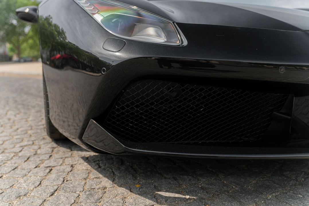 2017 Ferrari 488 GTB - Image 14 of 31