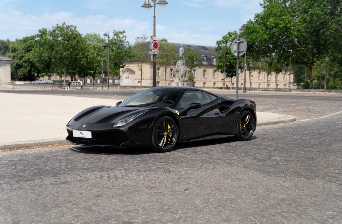 2017 Ferrari 488 GTB - Image 10 of 31