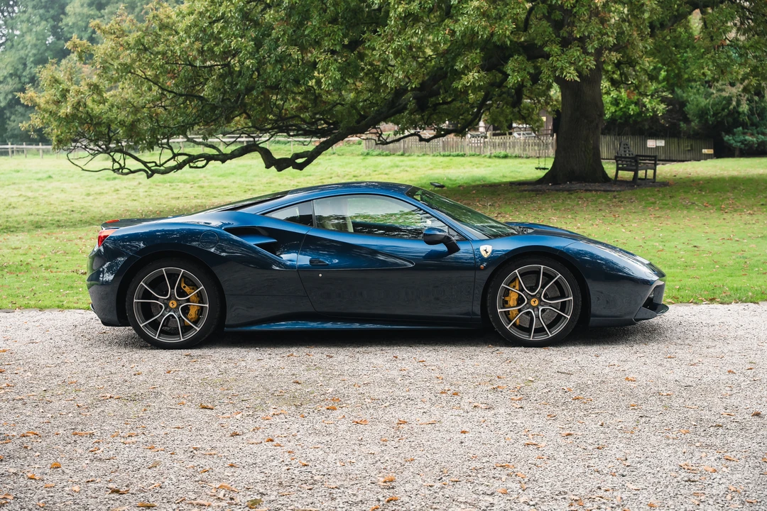 2017 Ferrari 488 GTB - Image 4 of 31