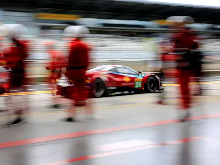 2017 Ferrari 488 GTB - Image 9 of 31