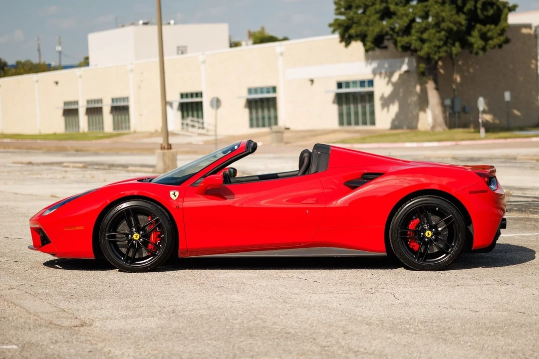 2017 Ferrari 488 GTB - Image 16 of 21