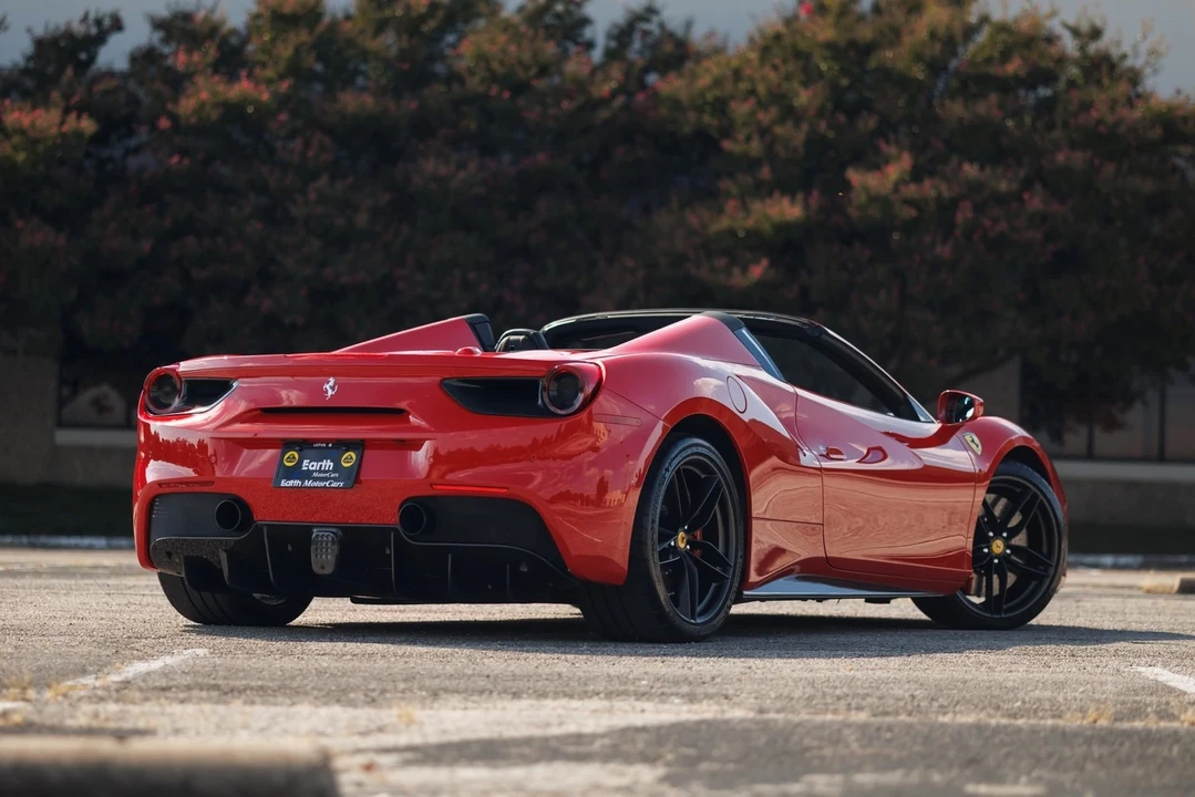 2017 Ferrari 488 GTB - Image 10 of 21