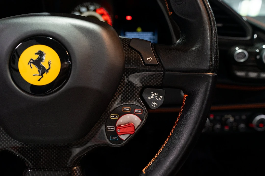 2017 Ferrari 488 GTB - Image 24 of 31