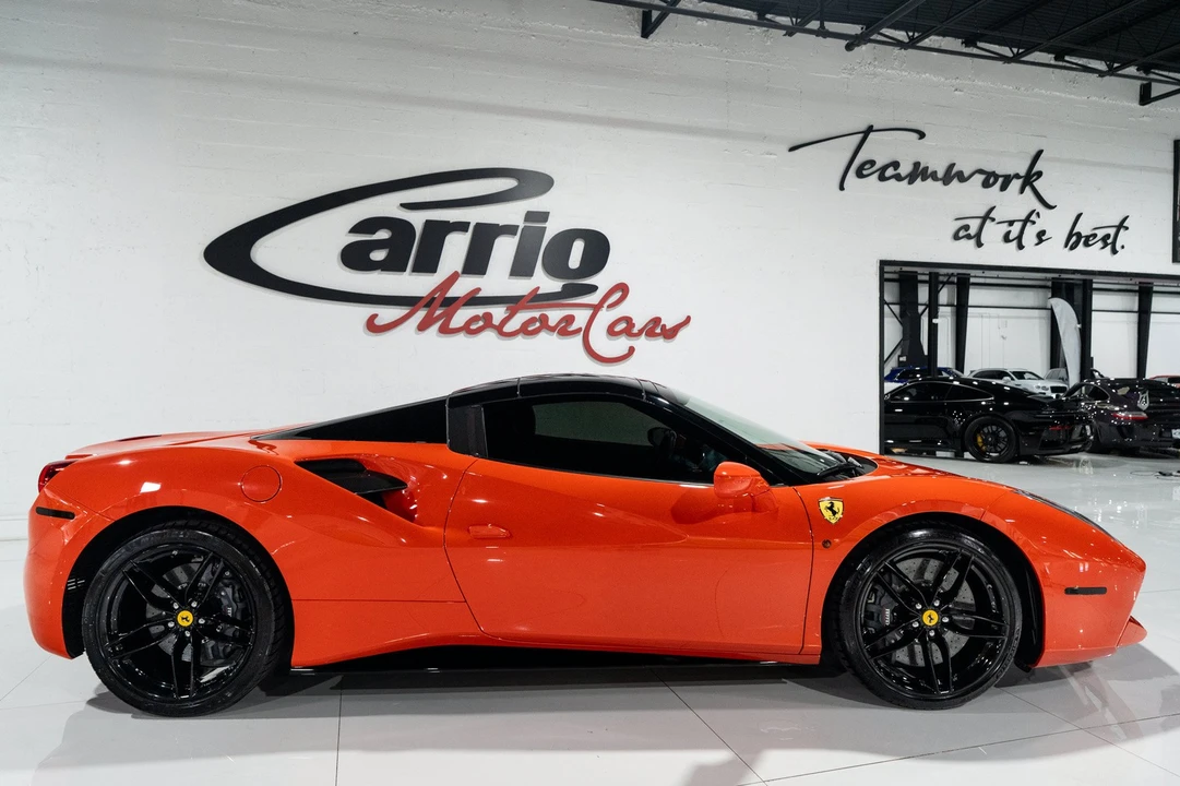 2017 Ferrari 488 GTB - Image 16 of 31