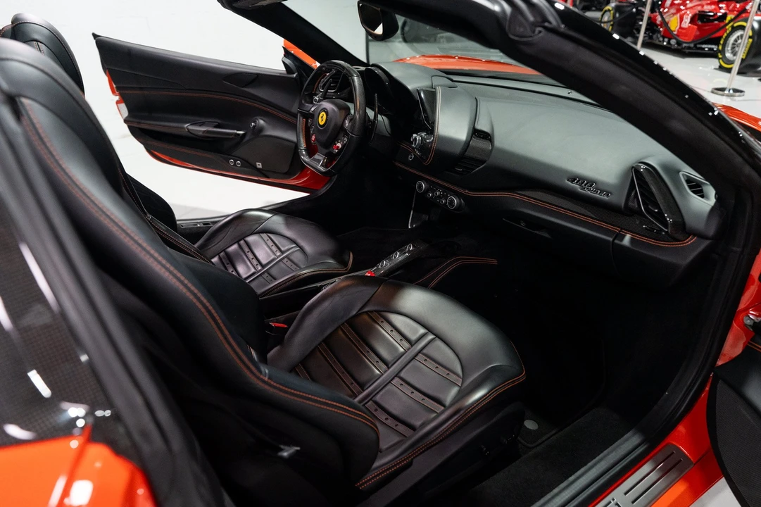 2017 Ferrari 488 GTB - Image 19 of 31