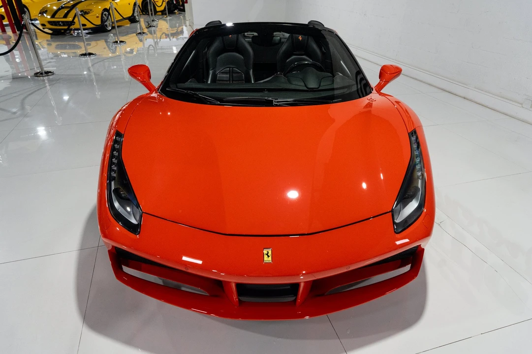 2017 Ferrari 488 GTB - Image 2 of 31