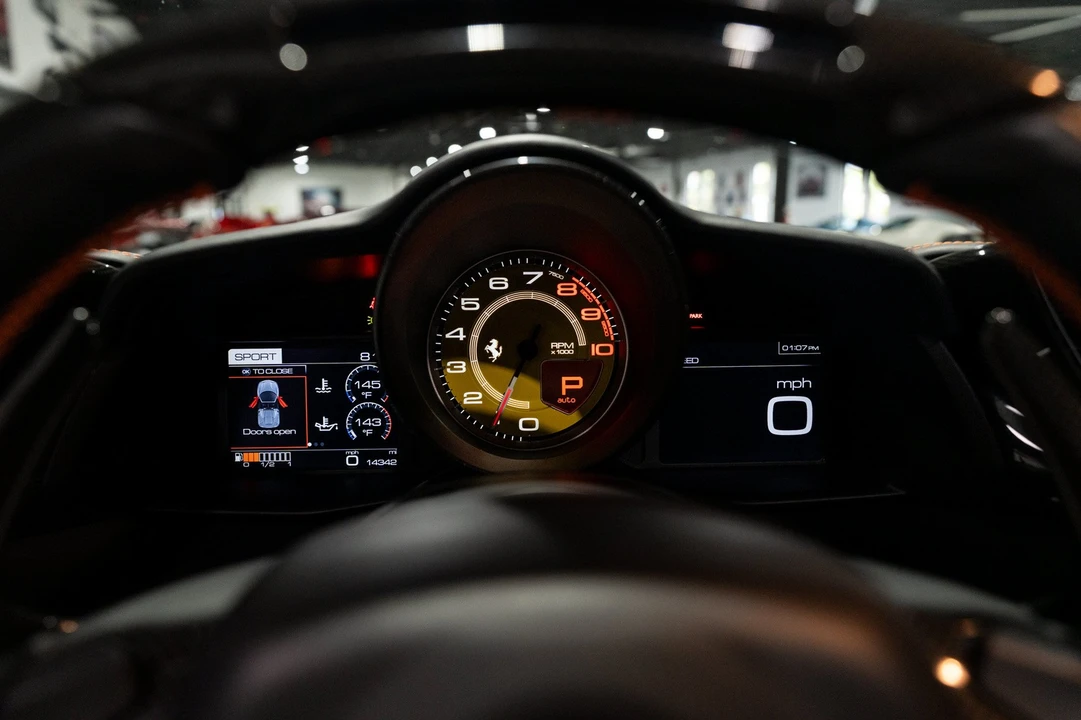 2017 Ferrari 488 GTB - Image 21 of 31