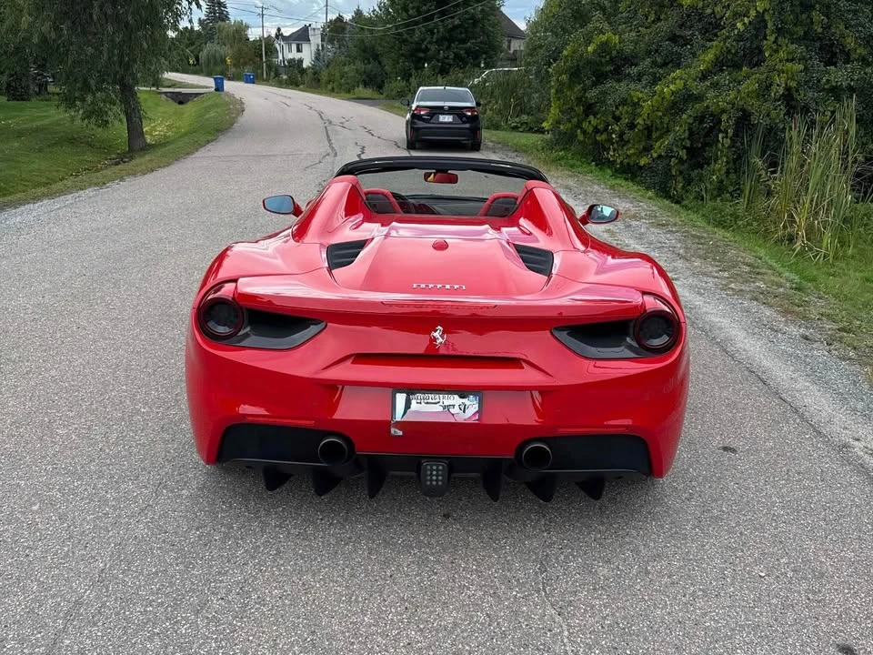 2017 Ferrari 488 Spider - Image 7 of 8