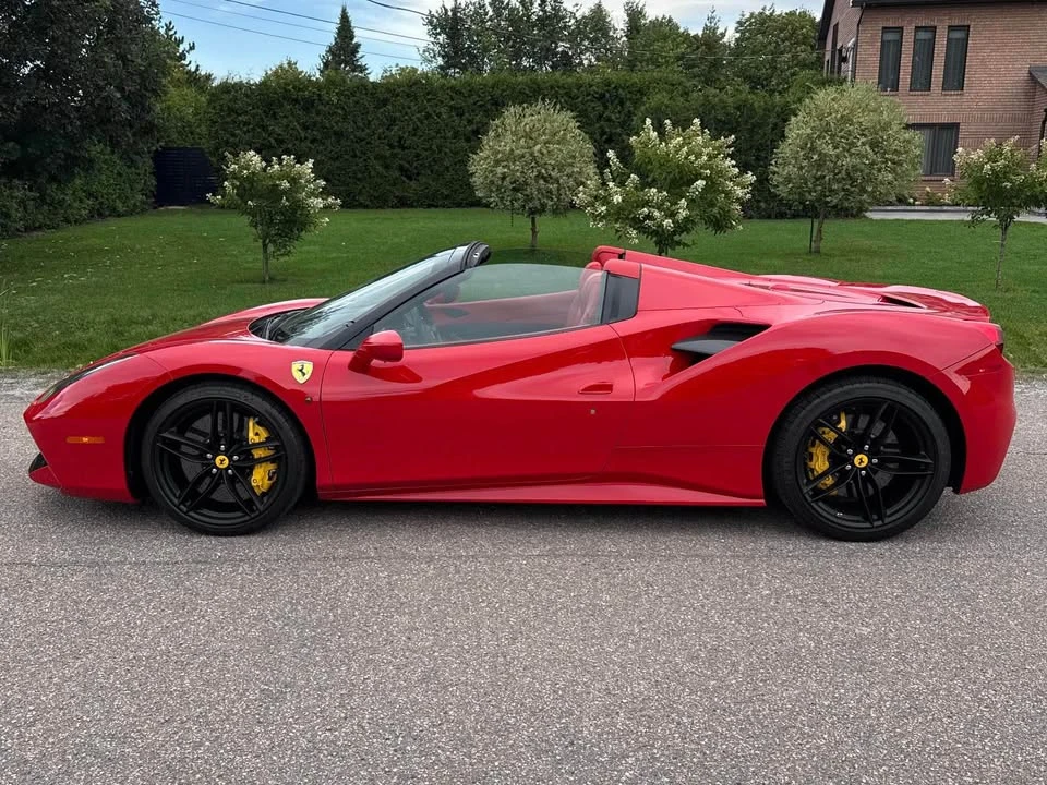 2017 Ferrari 488 Spider - Image 5 of 8