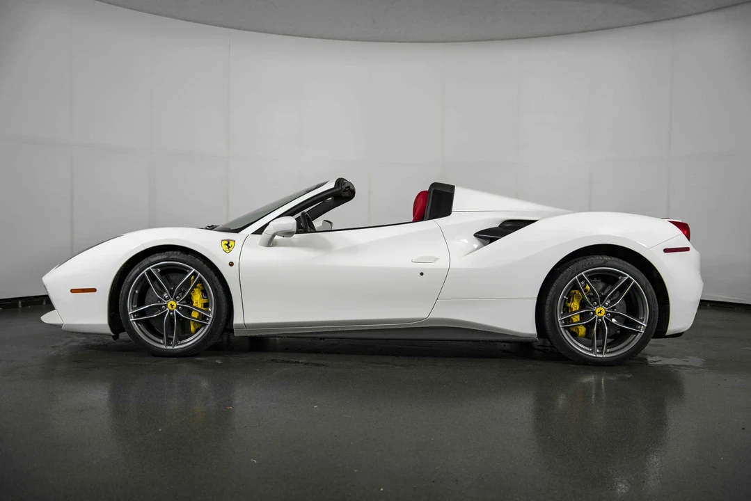 2017 Ferrari 488 Spider - Image 5 of 21