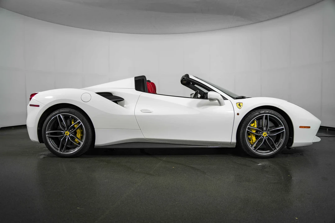 2017 Ferrari 488 Spider - Image 9 of 21