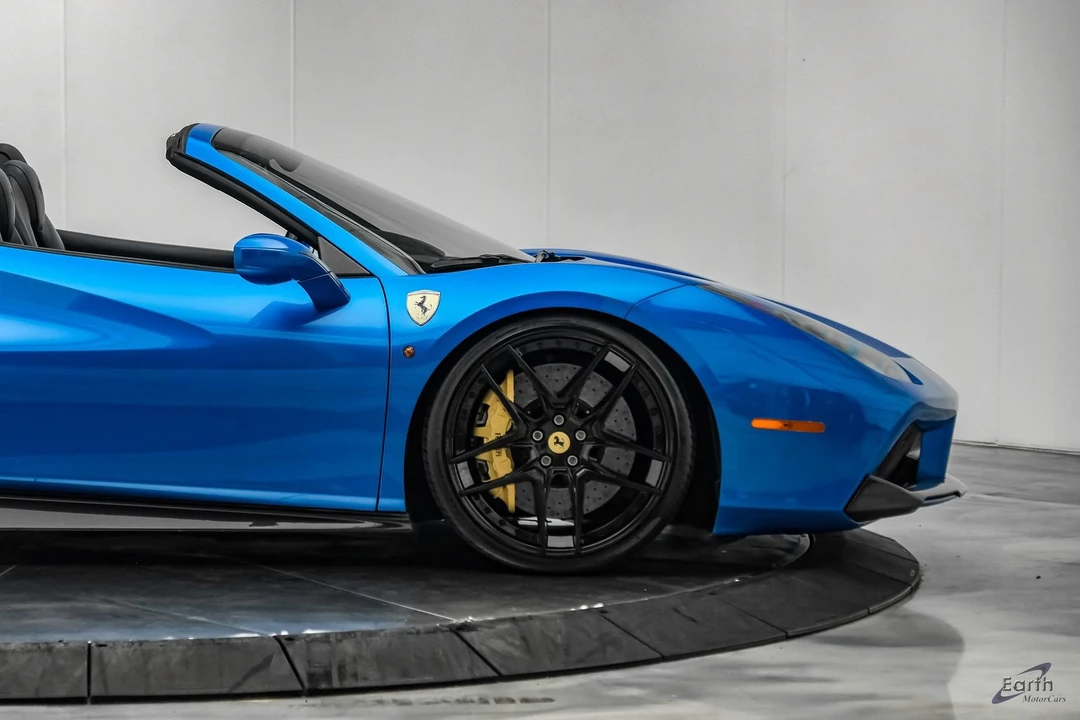 2017 Ferrari 488 - Image 30 of 31