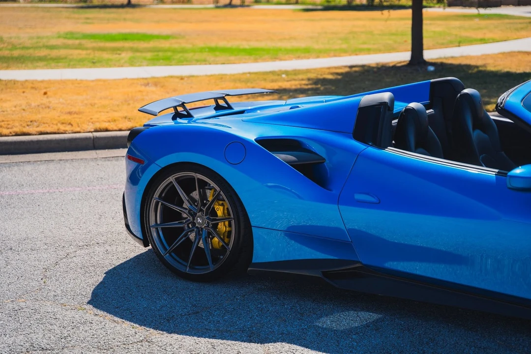 2017 Ferrari 488 GTB - Image 27 of 31
