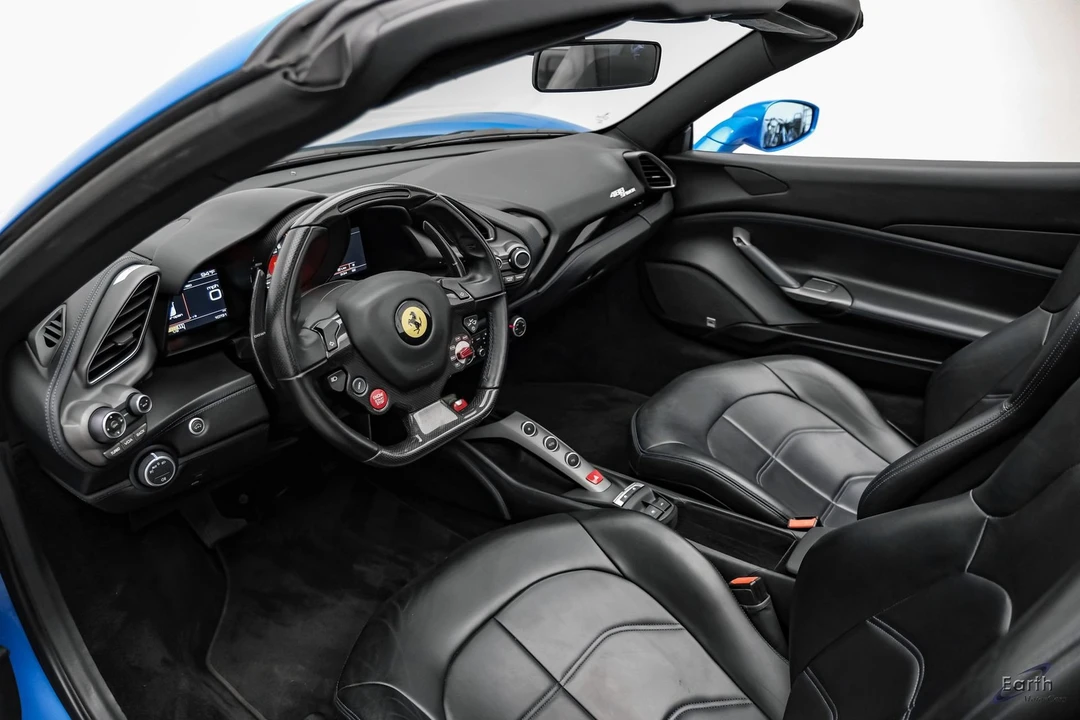 2017 Ferrari 488 - Image 3 of 31