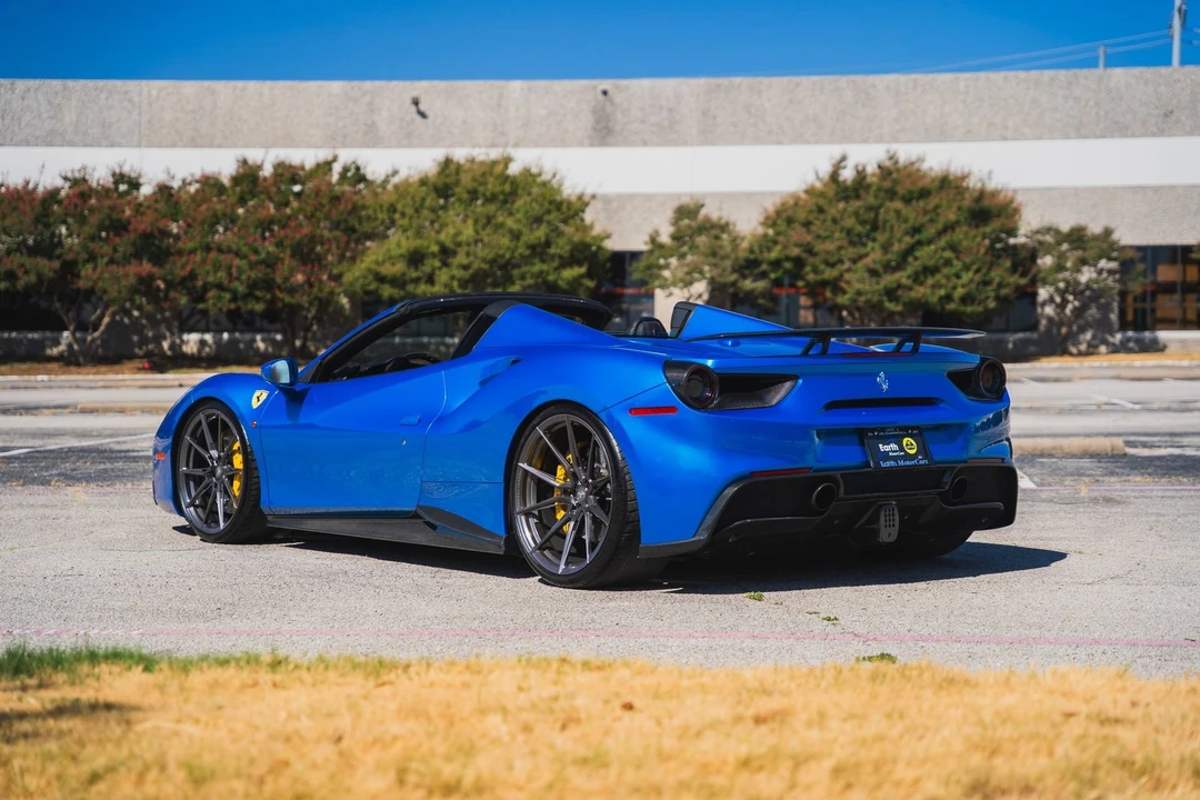 2017 Ferrari 488 GTB - Image 31 of 31