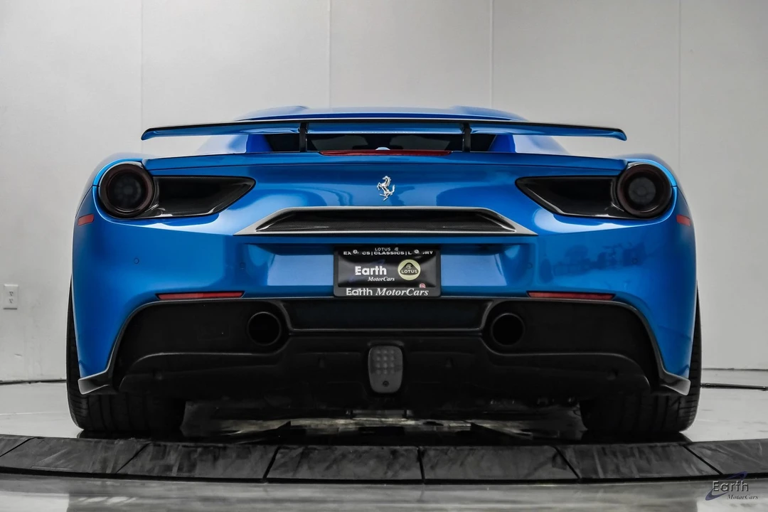 2017 Ferrari 488 - Image 16 of 31