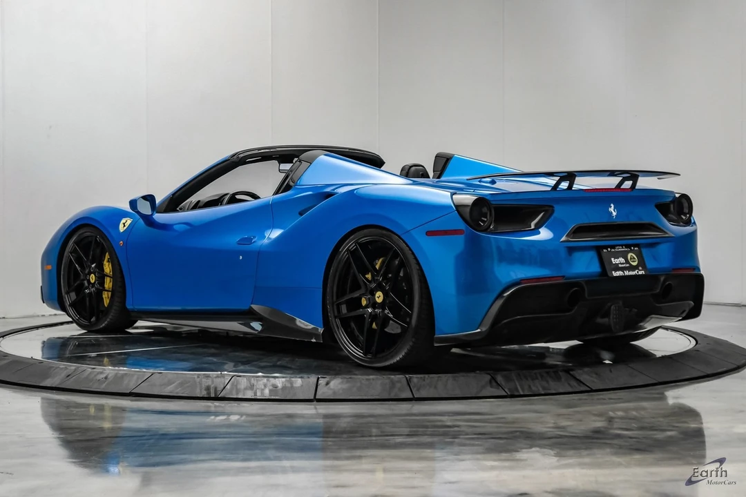2017 Ferrari 488 - Image 13 of 31
