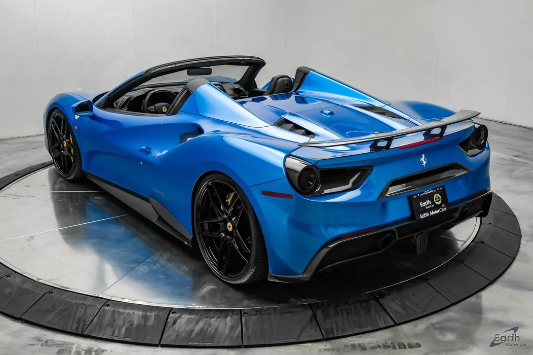 2017 Ferrari 488 - Image 15 of 31