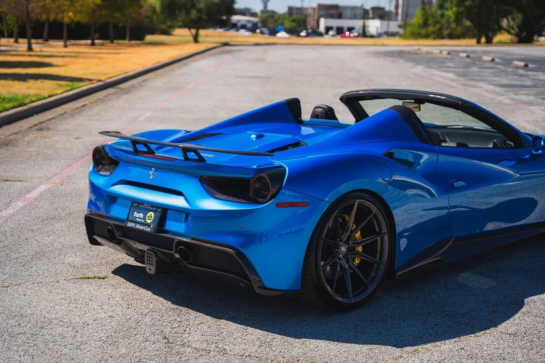 2017 Ferrari 488 GTB - Image 21 of 31