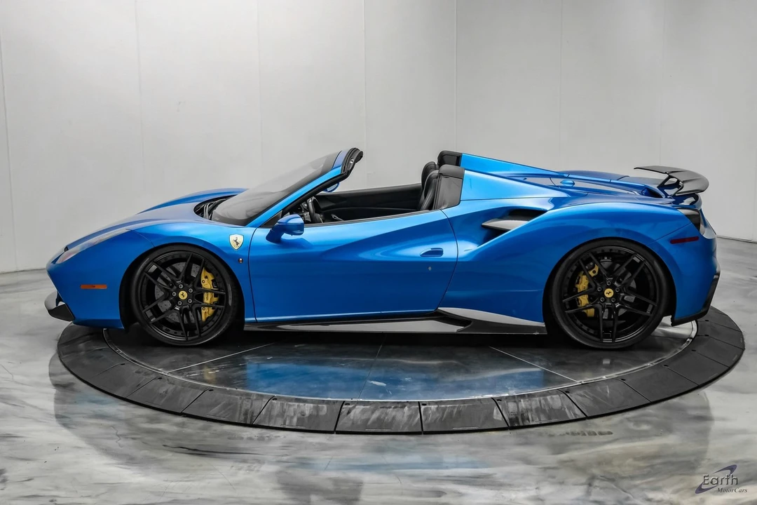 2017 Ferrari 488 - Image 9 of 31