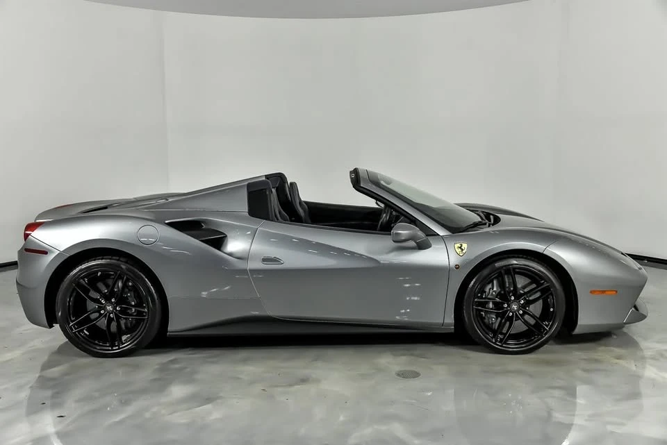 2017 Ferrari 488 Spider - Image 14 of 18