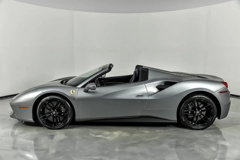 2017 Ferrari 488 Spider - Image 8 of 18
