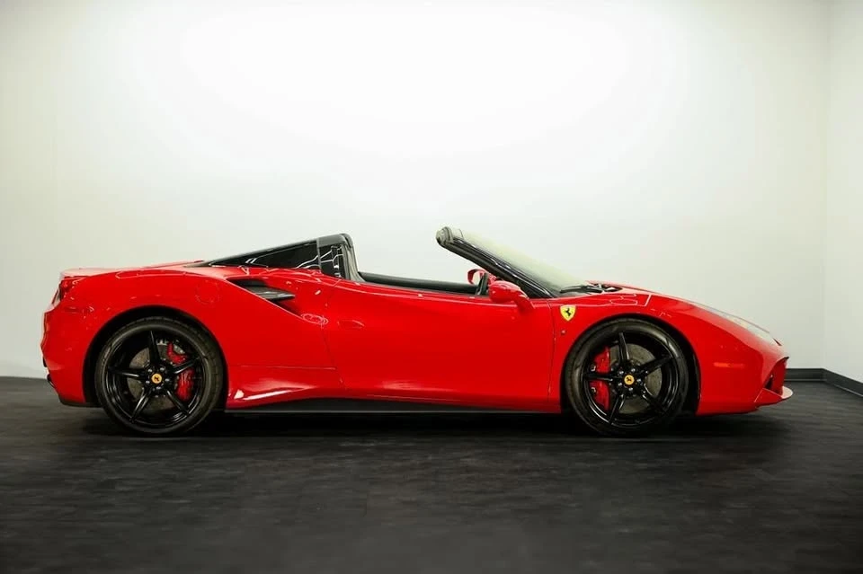 2017 Ferrari 488 Spider - Image 10 of 20