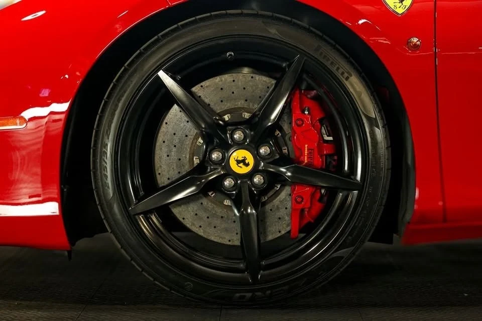 2017 Ferrari 488 Spider - Image 15 of 20