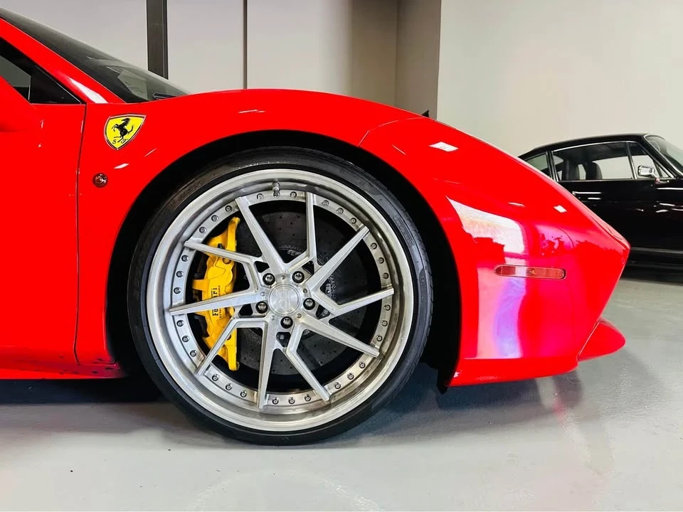 2017 Ferrari 488 Spider - Image 5 of 9