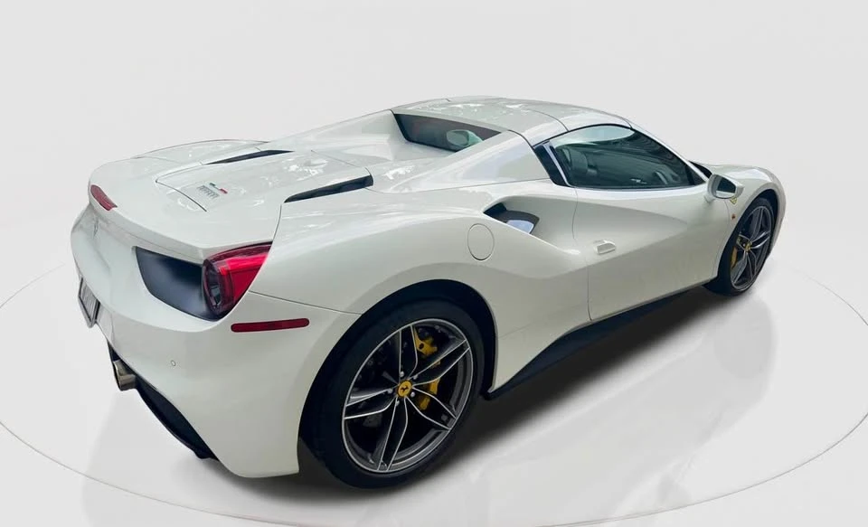2017 Ferrari 488 Spider - Image 6 of 19