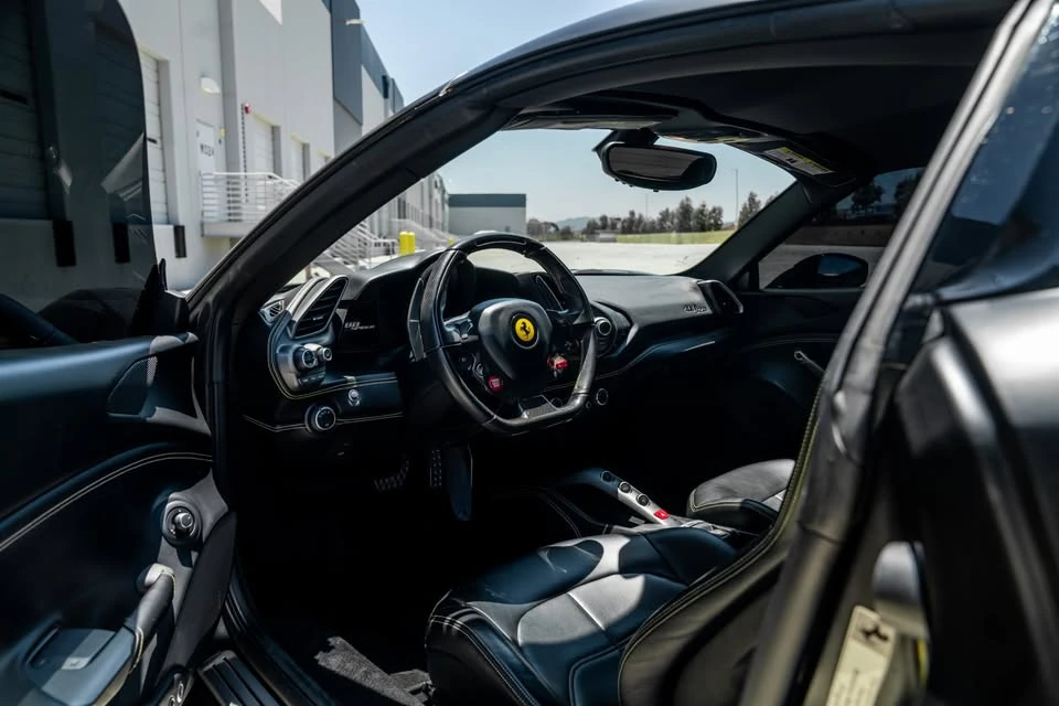 2017 Ferrari 488 Spider - Image 2 of 9