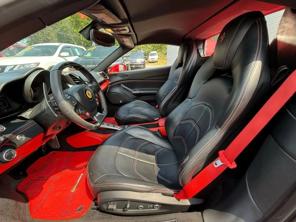 2017 Ferrari 488 Spider - Image 7 of 13