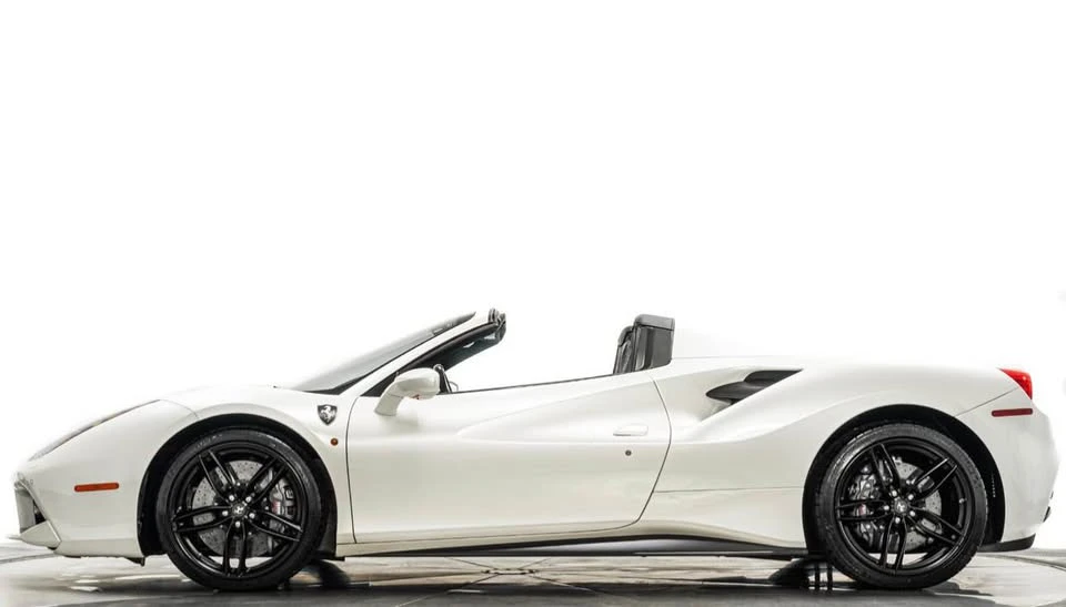 2017 Ferrari 488 Spider - Image 5 of 19