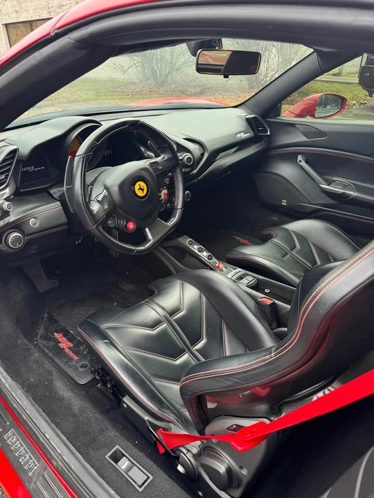2017 Ferrari 488 Spider - Image 3 of 8