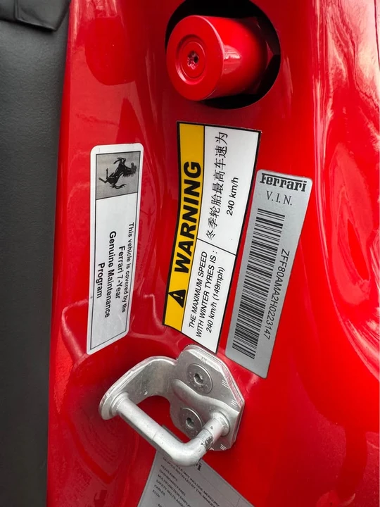 2017 Ferrari 488 Spider - Image 7 of 8