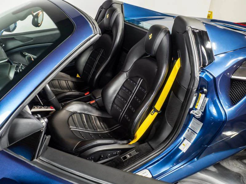 2017 Ferrari 488 Spider - Image 4 of 6