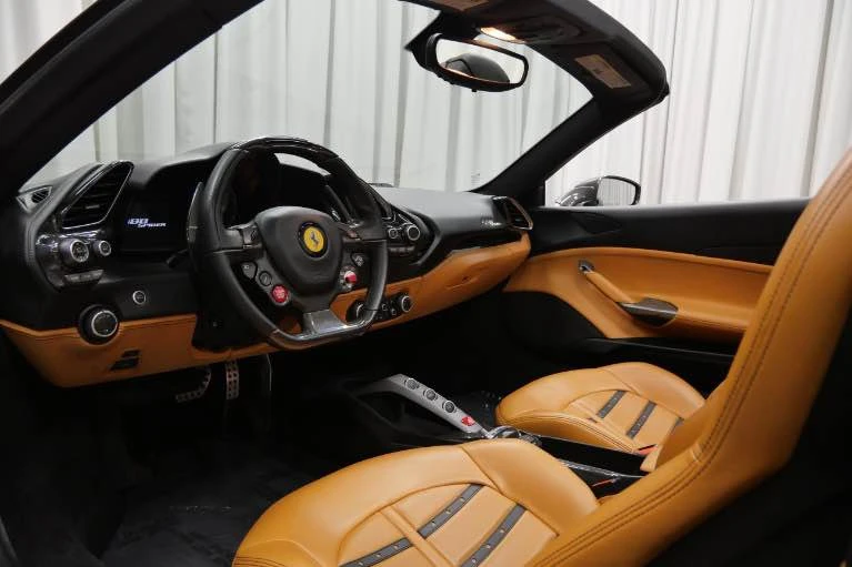 2017 Ferrari 488 Spider - Image 15 of 18
