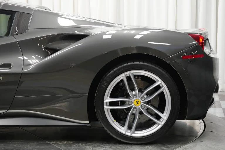 2017 Ferrari 488 Spider - Image 7 of 18