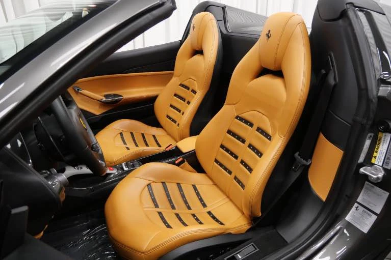 2017 Ferrari 488 Spider - Image 14 of 18