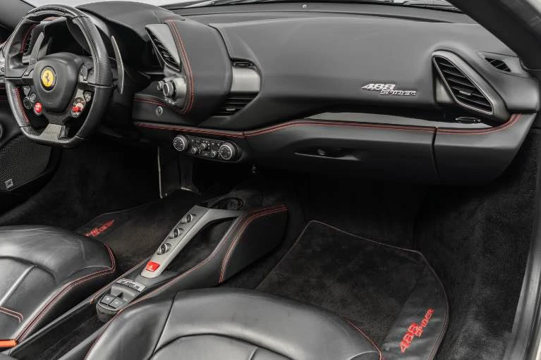 2017 Ferrari 488 Spider - Image 10 of 16