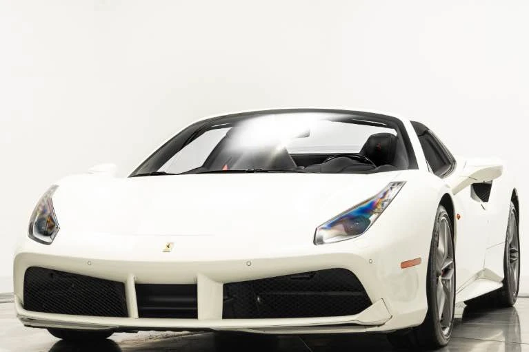 2017 Ferrari 488 Spider - Image 4 of 16