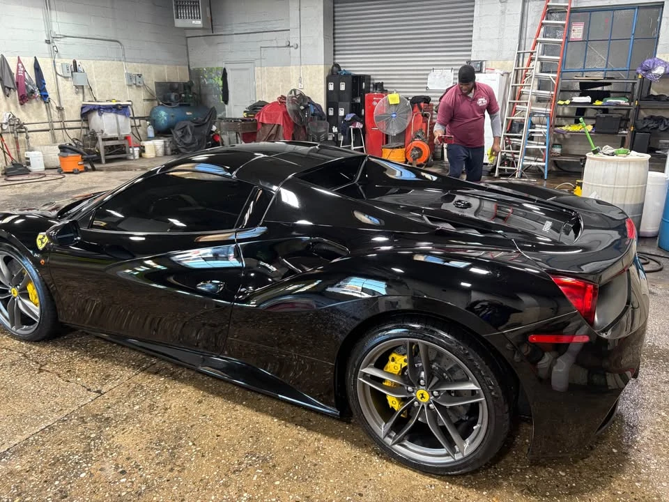 2017 Ferrari 488 Spider - Image 4 of 7