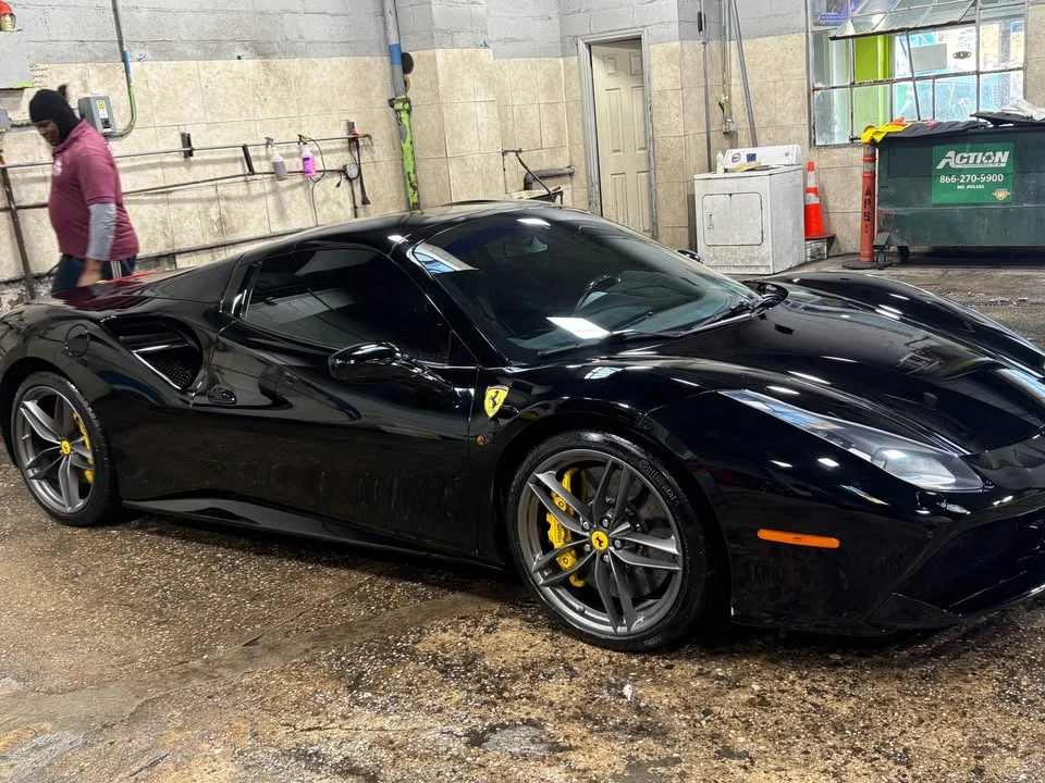 2017 Ferrari 488 Spider - Image 5 of 7