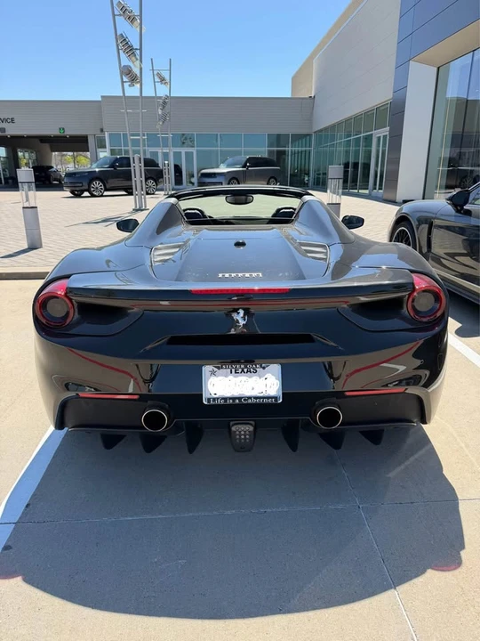 2017 Ferrari 488 Spider - Image 5 of 8