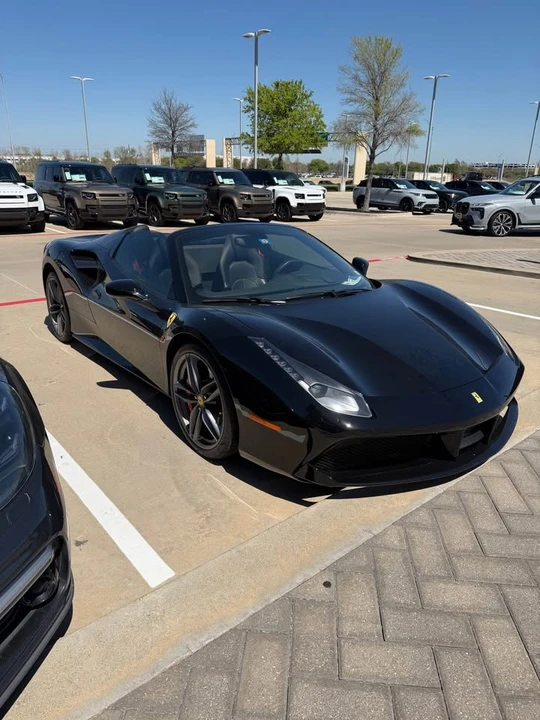 2017 Ferrari 488 Spider - Image 3 of 8